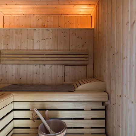 Reetdorf Geltinger Birk Atelierhaus Mooreiche *