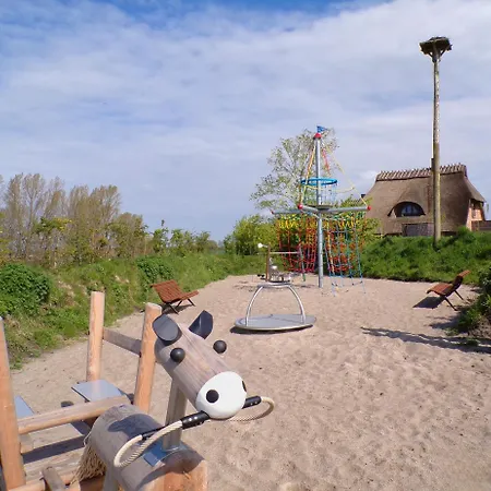 Reetdorf Geltinger Birk Atelierhaus Mooreiche Nyaraló Nieby (Nieby, Schleswig-Flensburg)